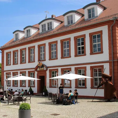 Schloss 3*